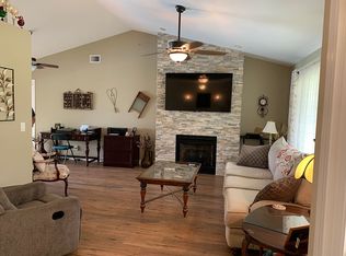 5303 Berkeley Dr, Naples, FL 34112