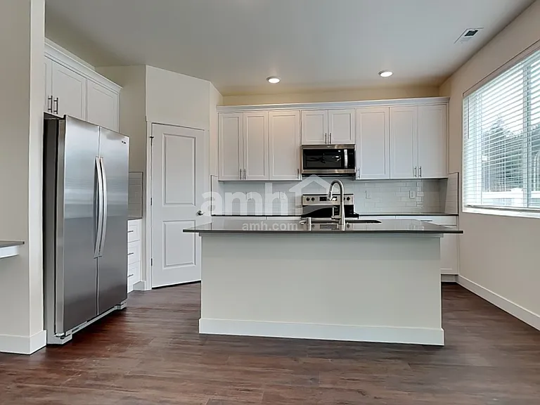 7636 Verona Loop SW — Photo 3