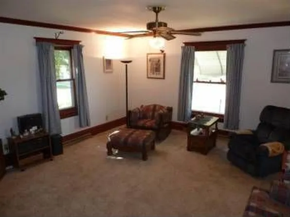 108 S Main St, Deerfield, WI 53531