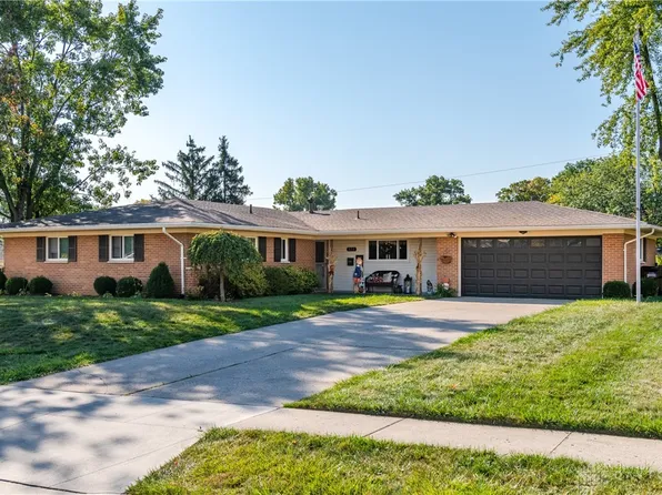 516 Blue Jay Dr, Vandalia, OH 45377