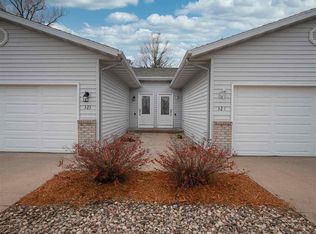 321 White Oak Ave, Plover, WI 54467