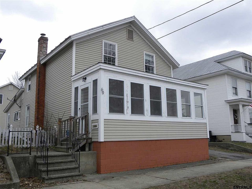 1st image of 69 Pearl St