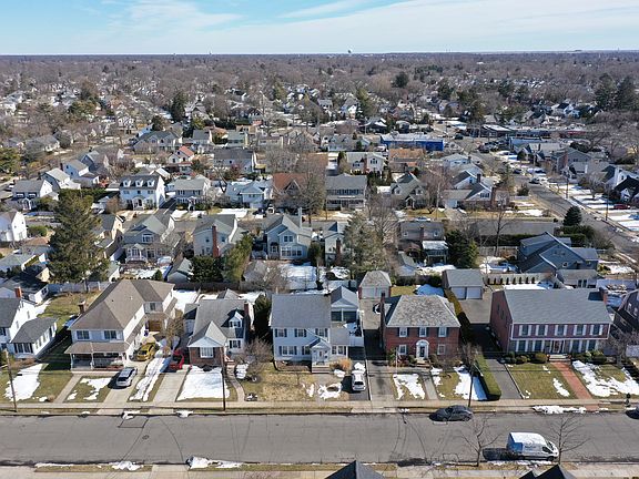 3rd image of 41 Southard Ave