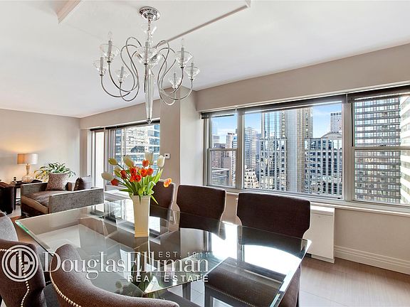 3rd image of 118 E 60th St APT 34H