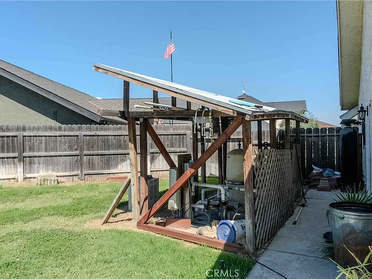 1042 Robinson Ct — Photo 53