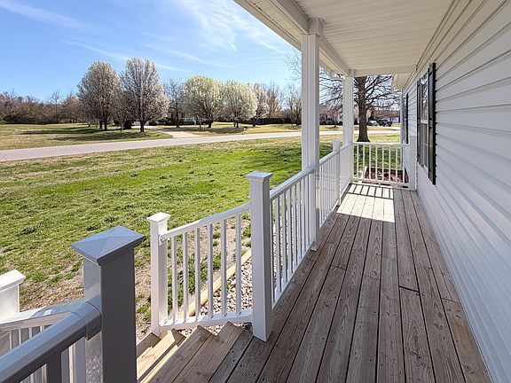 3rd image of 108 Woodland Way