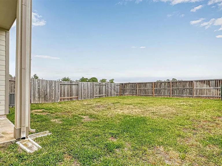 315 Biltmore Loop — Photo 39