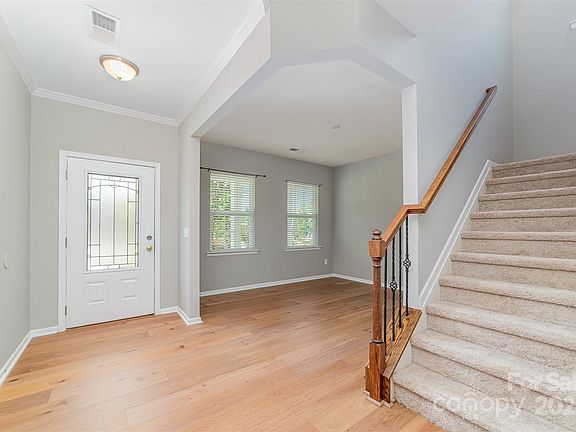 5th image of 3541 Donnington Way