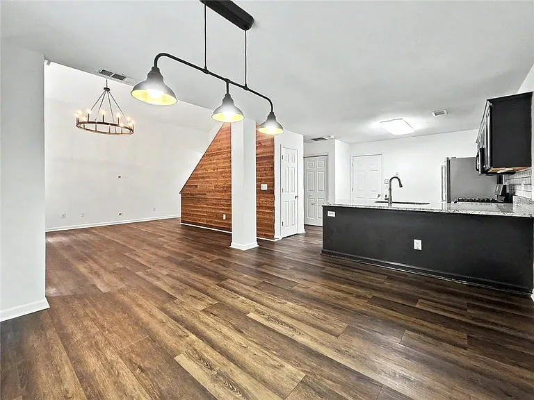 3235 Liberty Commons Dr NW — Photo 11
