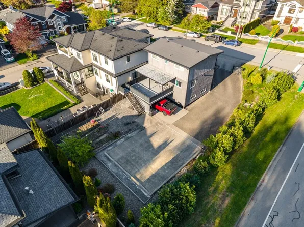 5987 Brantford Ave, Burnaby, BC V5E 2R5