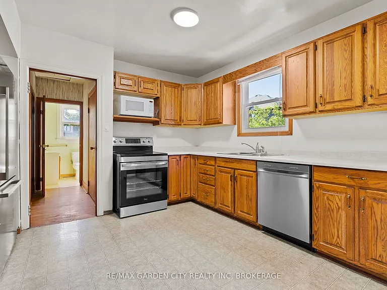 1828 Decew Rd — Photo 11