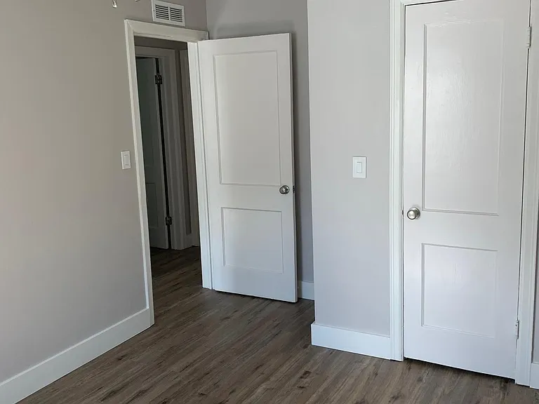 1602 N Volutsia Ave — Photo 18