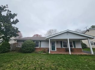 206 S Johnson Rd, Sterling, VA 20164