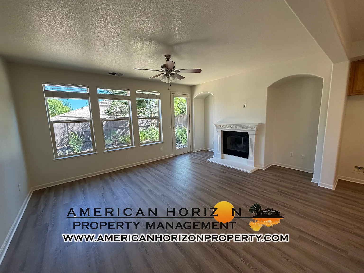 4 bed, 2333 sqft, $3,545 — Photo 3