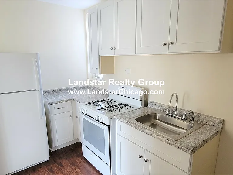 5230 N Rockwell St #2 — Photo 10