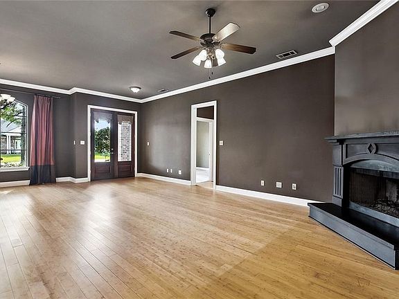 4th image of 13462 Riverlake Dr