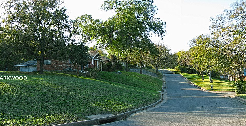 1st image of 516 Parkwood Dr
