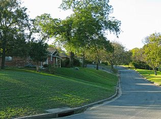 516 Parkwood Dr, Dallas, TX 75224