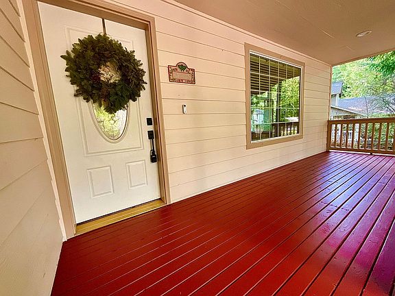 4th image of 22311 Bluewater Dr SE