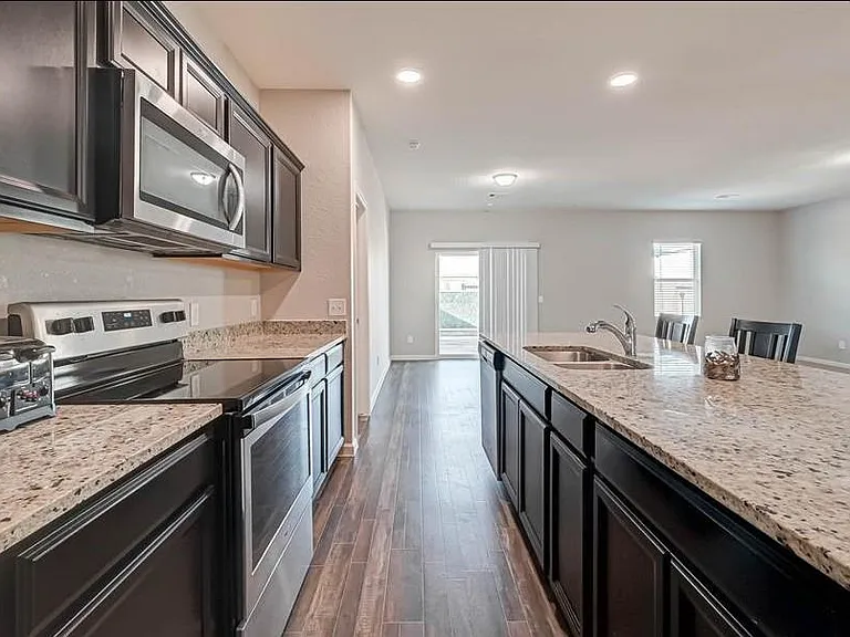 10133 Pappas Dr — Photo 15