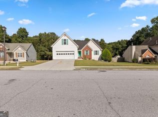 1375 Heatherton Rd, Dacula, GA 30019
