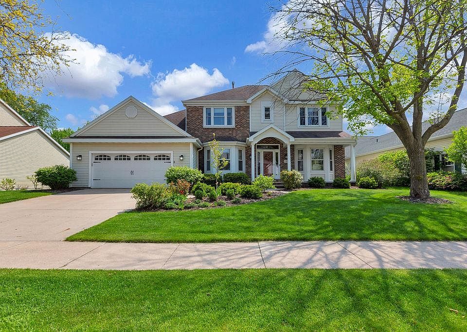 1174 W Cecil St, Neenah, WI 54956 Zillow