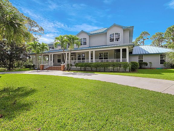 5th image of 105 NE Charleston Oaks Drive