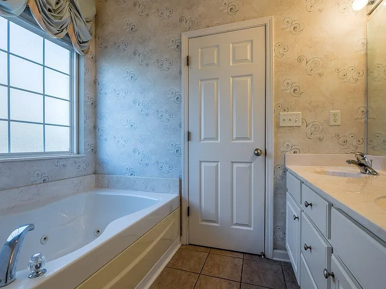 12138 Longleaf Oak Trl — Photo 14