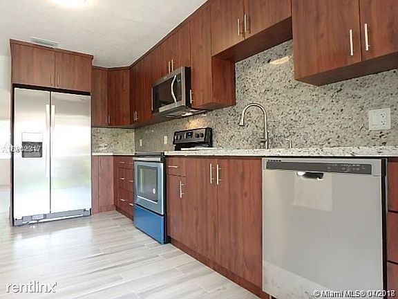 742 SW 32nd Ave # 27423