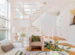 9 Surrey St #9, Cambridge, MA 02139