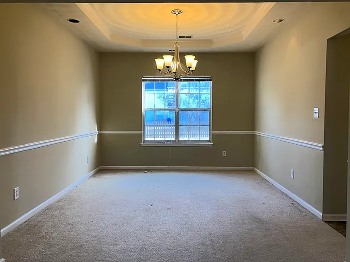 4 bed, 2.5 bath, 1984 sqft, $2,995 — Photo 4
