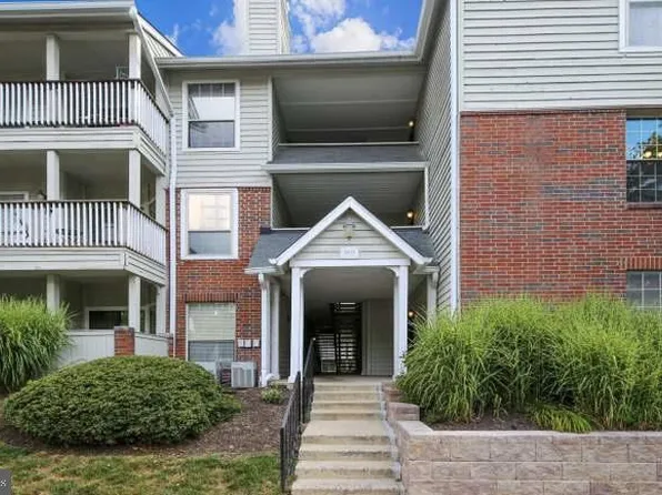 3921 Penderview Dr APT 1828, Fairfax, VA 22033