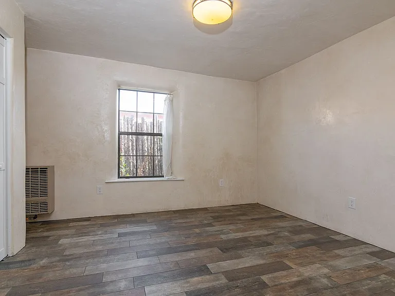 728 Montez Pl — Photo 16