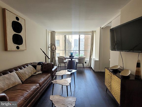 4th image of 224 W Rittenhouse Sq #30-1817