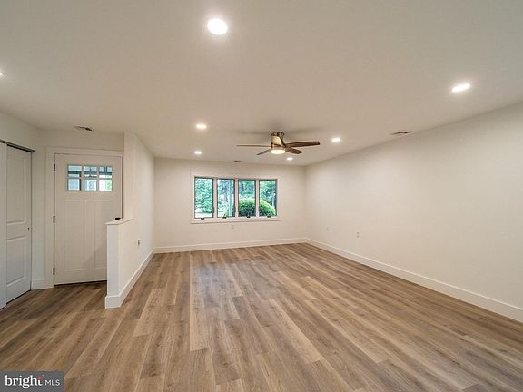 5th image of 64 Huntington Dr