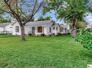1808 Avondale St, Victoria, TX 77901