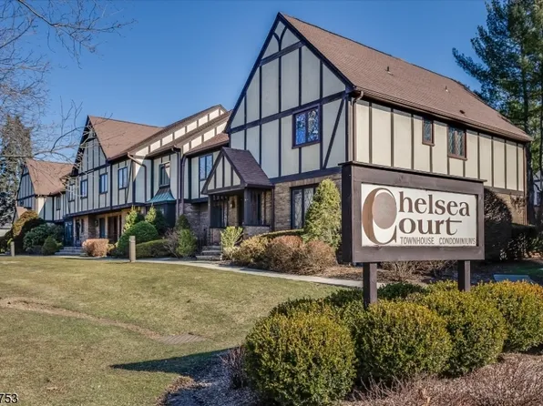 6 Chelsea Ct, Ramsey Boro, NJ 07446