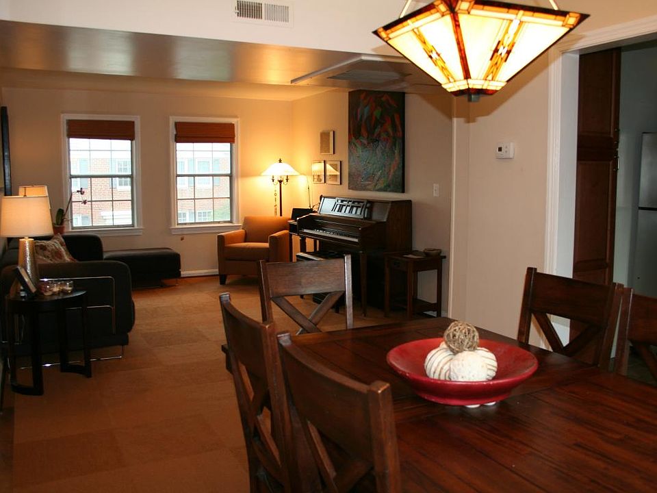 Living and Dining areas 1