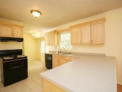 2nd image of 3262 Wildwood Dr SW