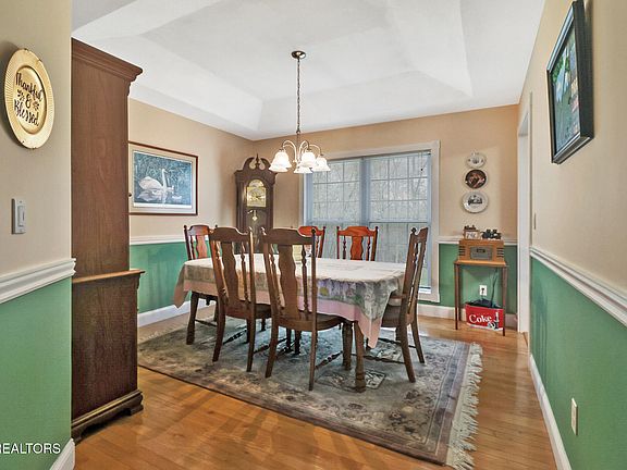 11th image of 281 Hatler Rd