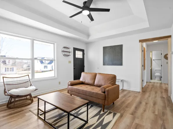 1016 Poppy Seed Dr, Oak Grove, KY 42262