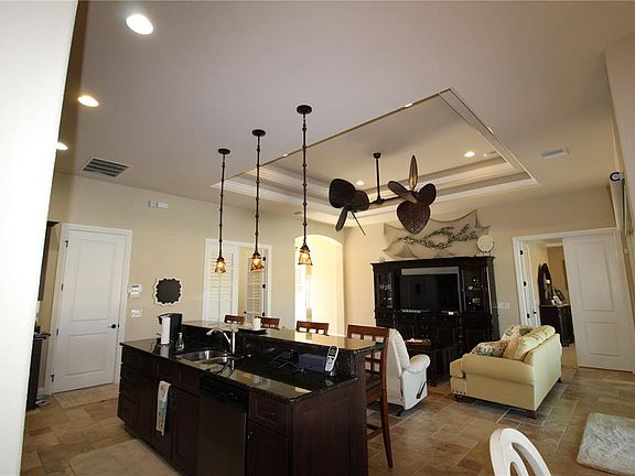 3rd image of 2316 Magdalina Dr