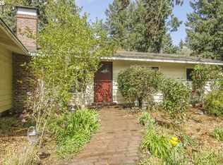 5237 SW Dawn St, Lake Oswego, OR 97035