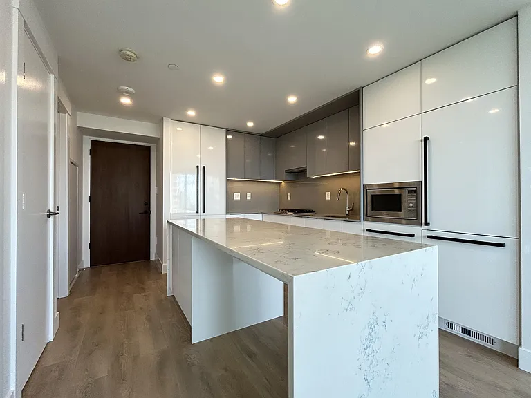 4711 Hazel St #1206 — Photo 2