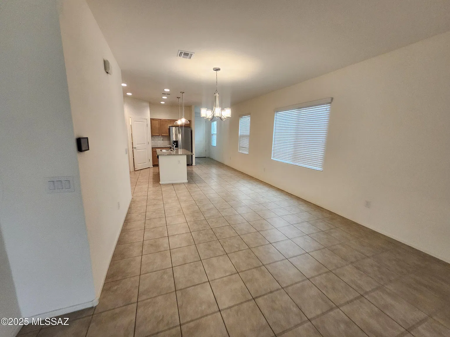 3 bed, 2.0 bath, 1467 sqft, $1,750 — Photo 4