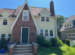1210 Yewell St, Iowa City, IA 52240