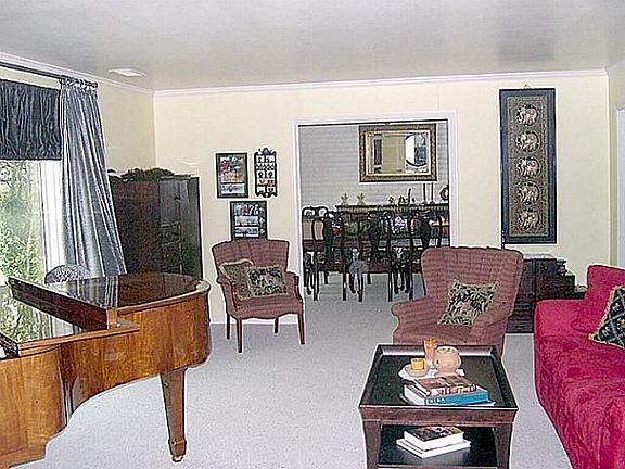 3rd image of 1509 Oldham Ln