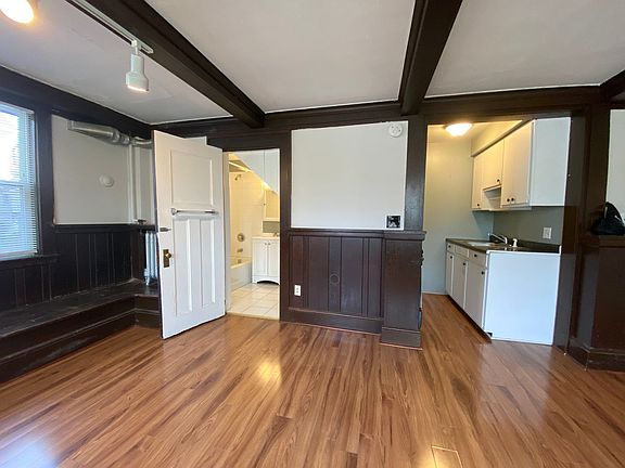 4th image of 2118 Pillsbury Ave #F2b31e4db