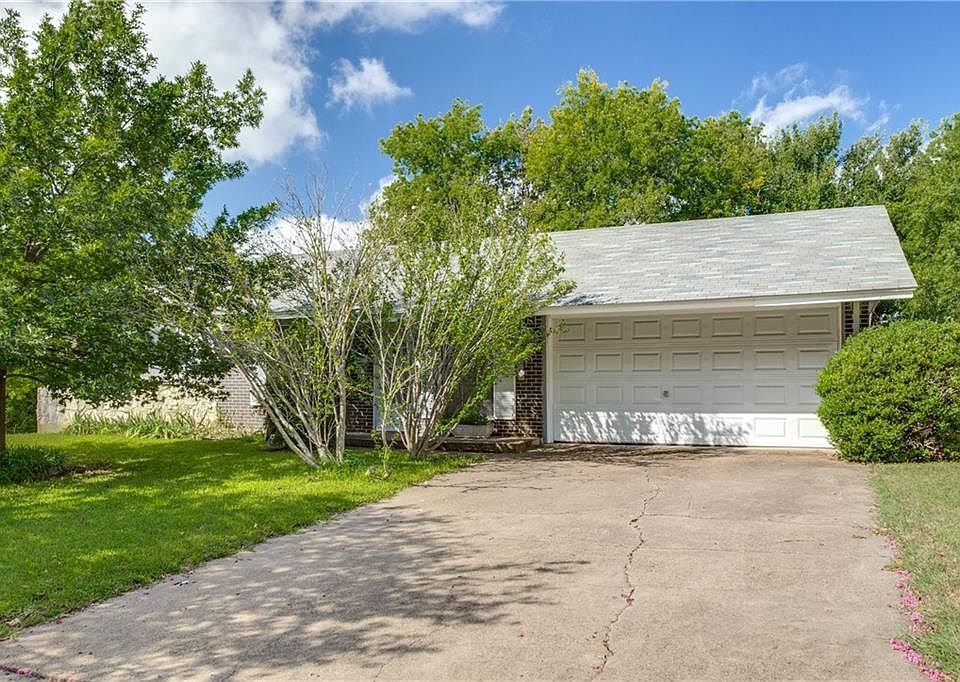 1st image of 1621 Sherrye Dr