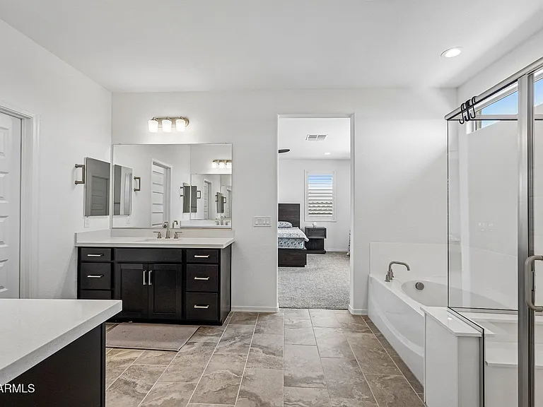 9019 W Denton Ln — Photo 6